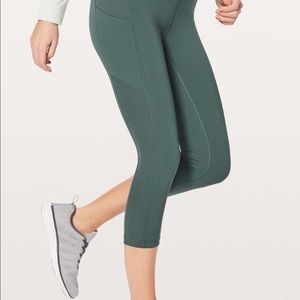 Lululemon Speed Up Crop 21”